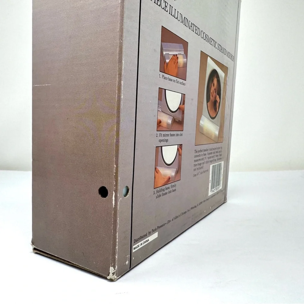 Vintage portable cosmetic mirror